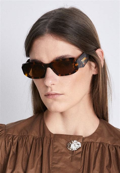 btill prada|prada sonnenbrille unisex.